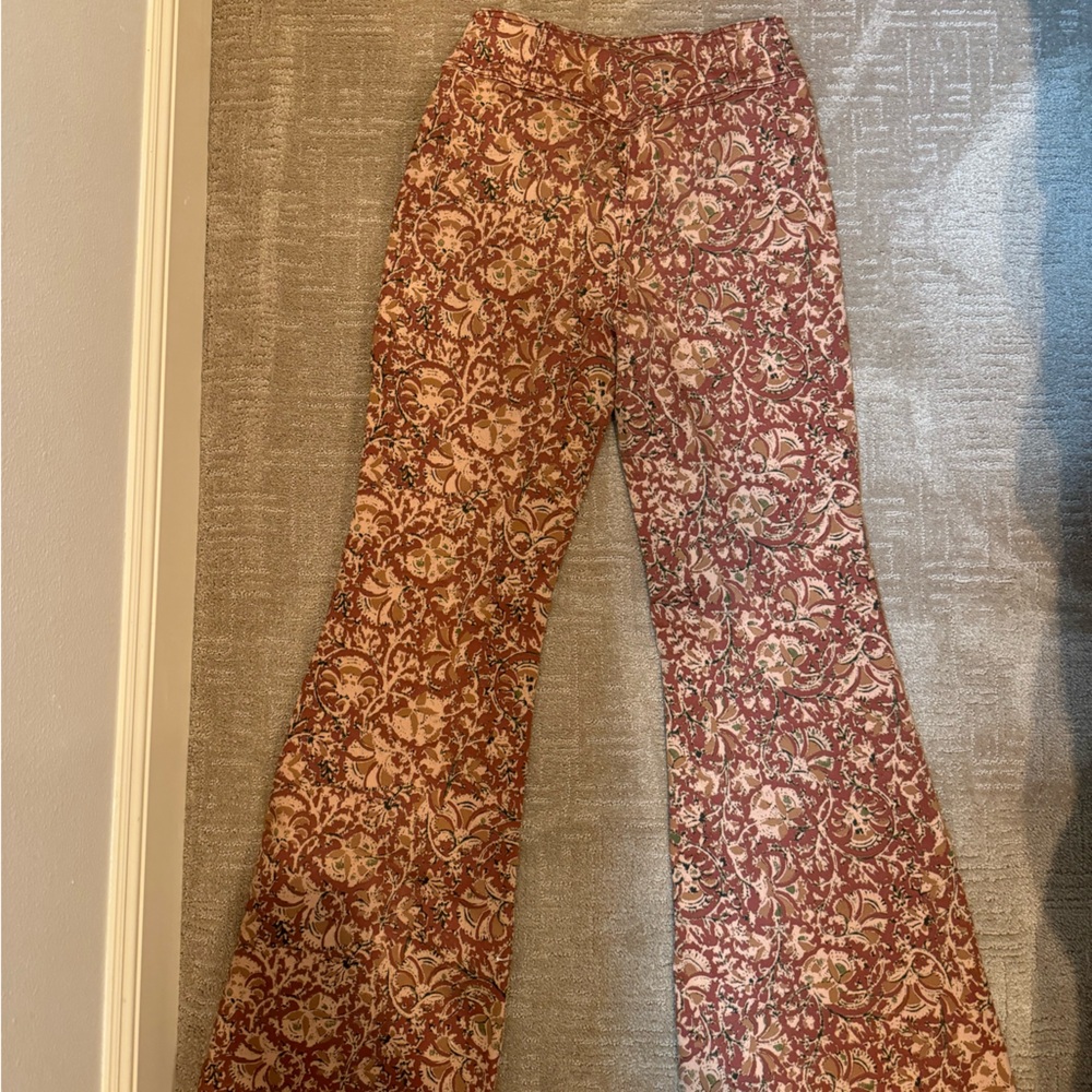 FREE PEOPLE PATTERNED FLAIR JEANS